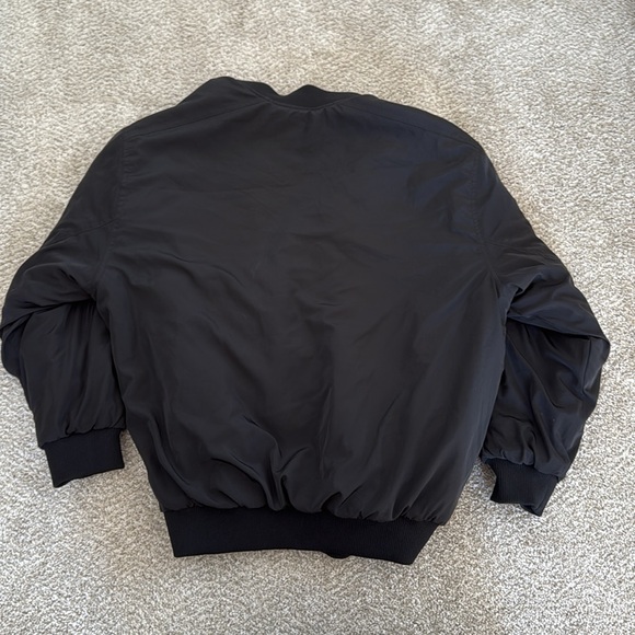 Oversized Jacket - Picture 5 of 5